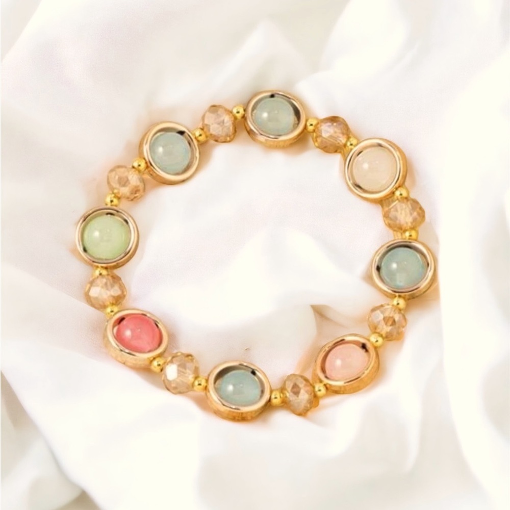 Crystal Beaded Bracelet in Gold